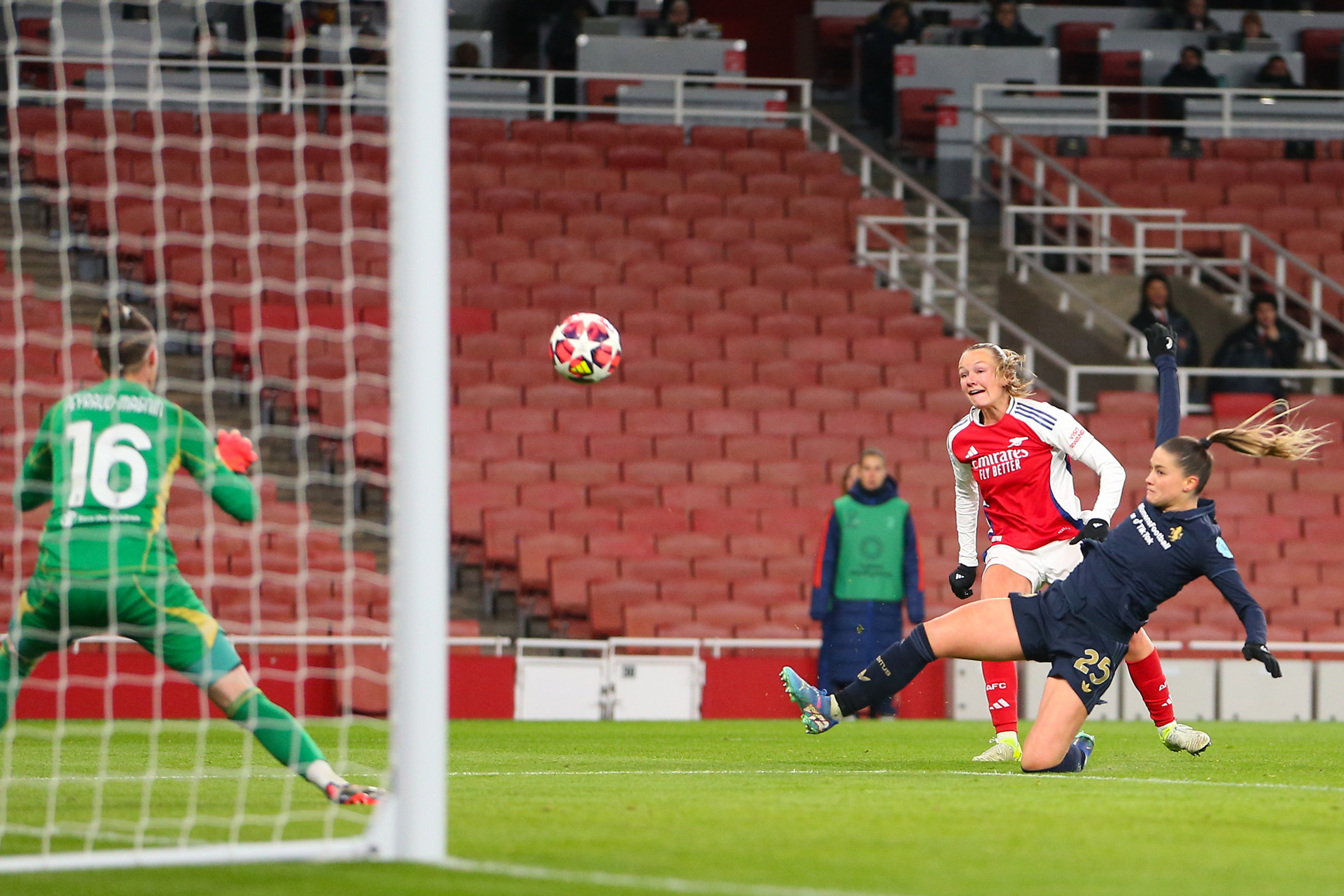 Crystal Palace Choose Immediate Certainty in Goal