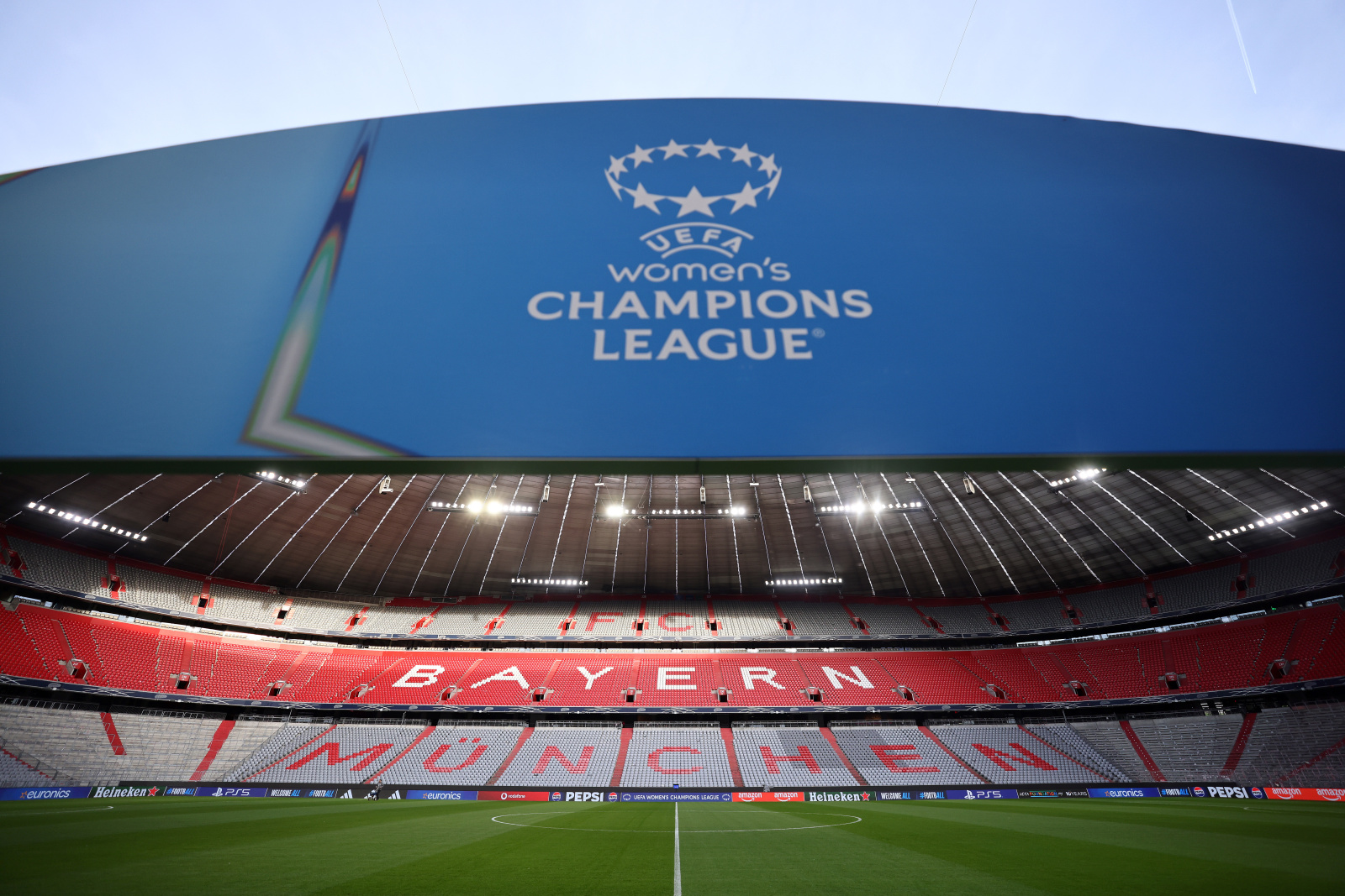 Arsenal Collapse as Bayern Turn the Tables in Munich