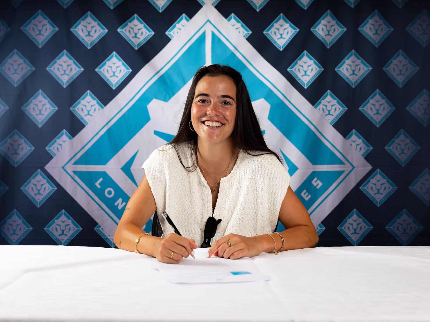 London City Lionesses Hand New Deal to Spanish Midfielder María Pérez