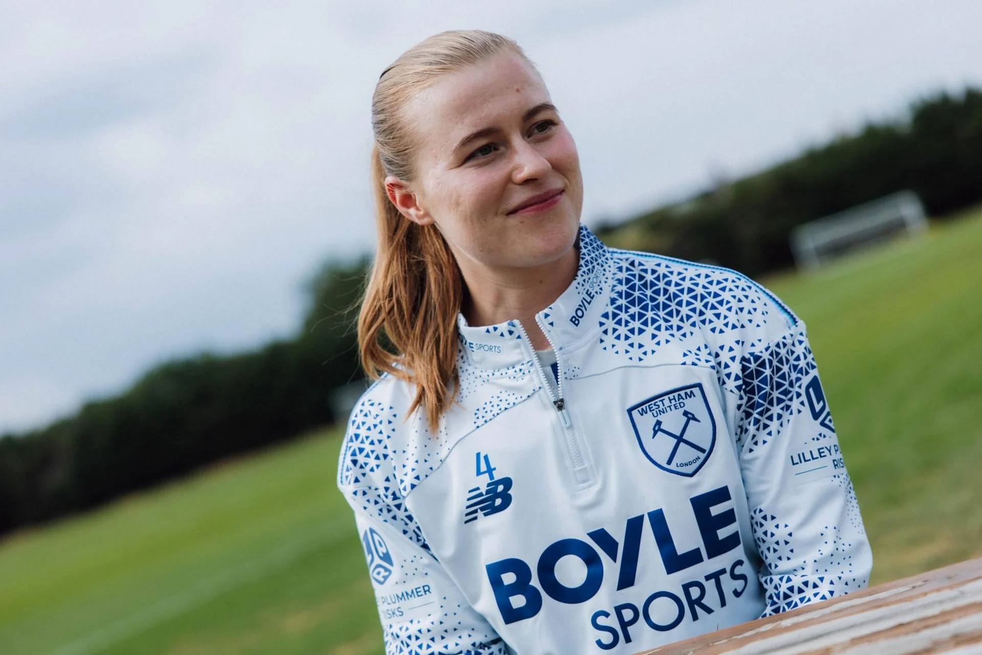 Oona Siren Extends West Ham Contract Until 2028