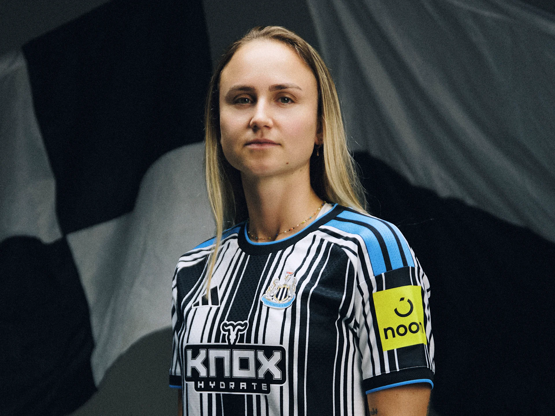 Martha Thomas signs for Newcastle United