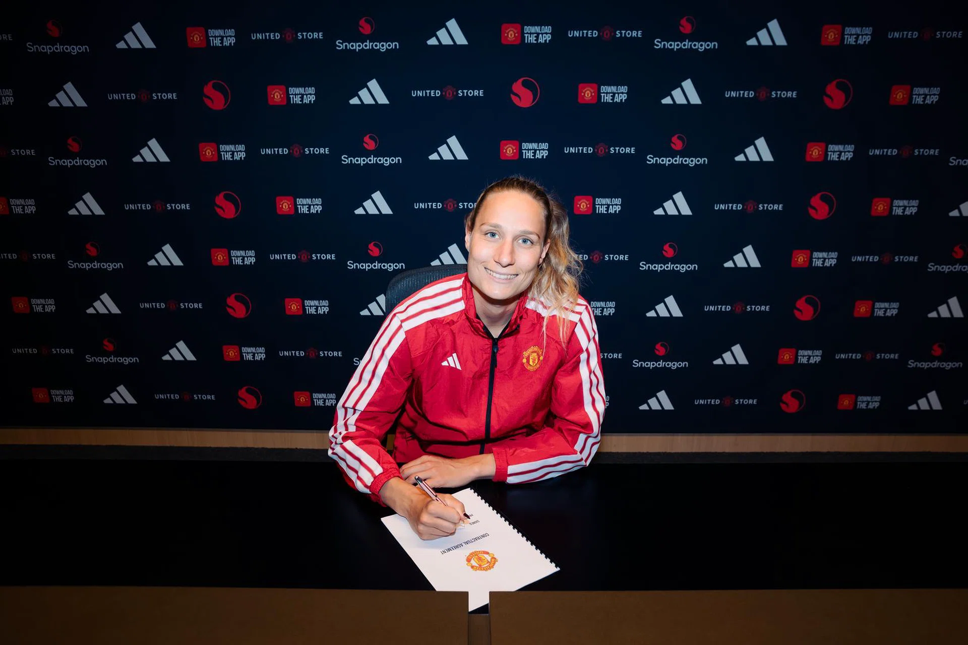 Manchester United Trigger Release Clause for WSL Goalkeeper