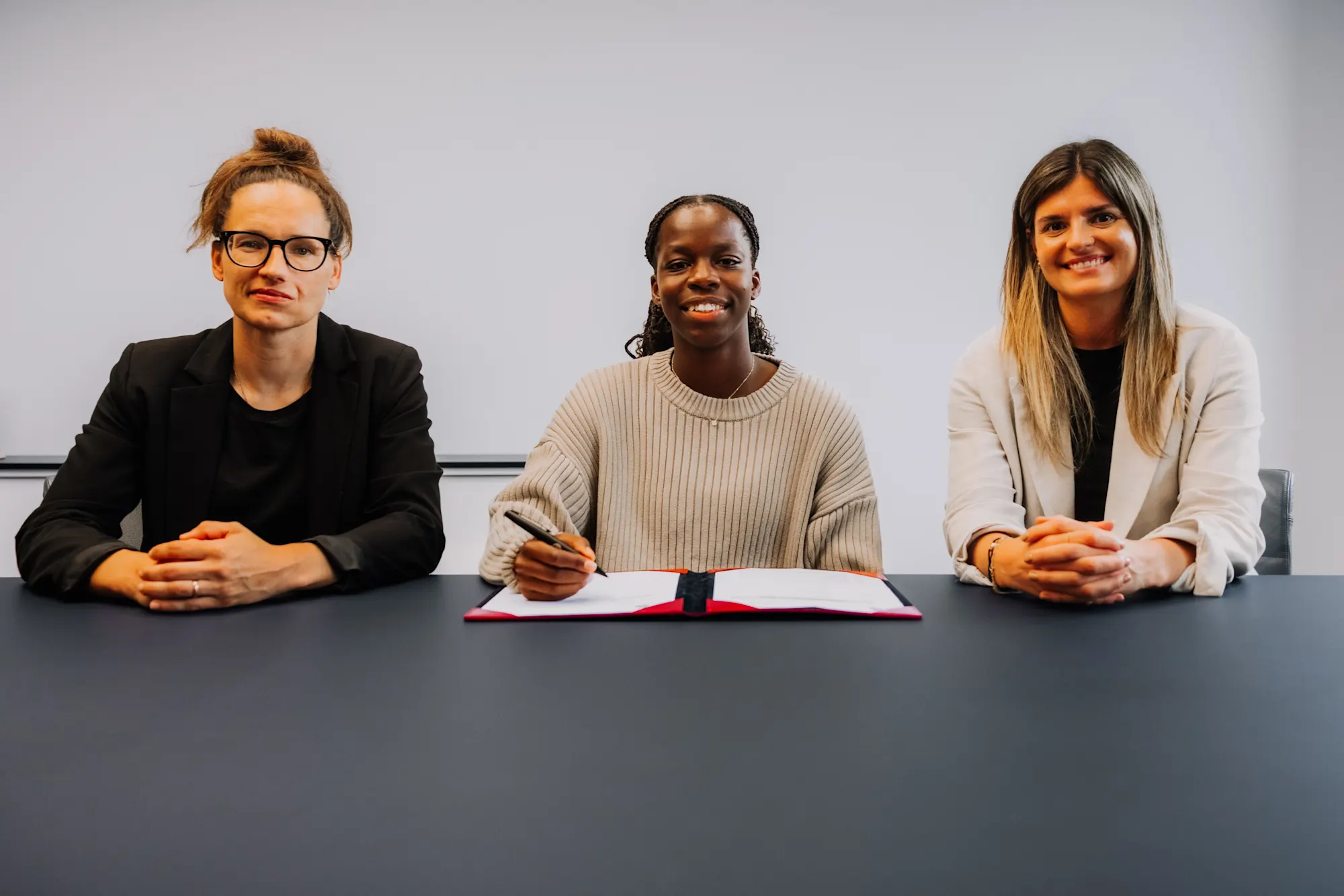 Eintracht Frankfurt Sign Arsenal Talent Until 2030