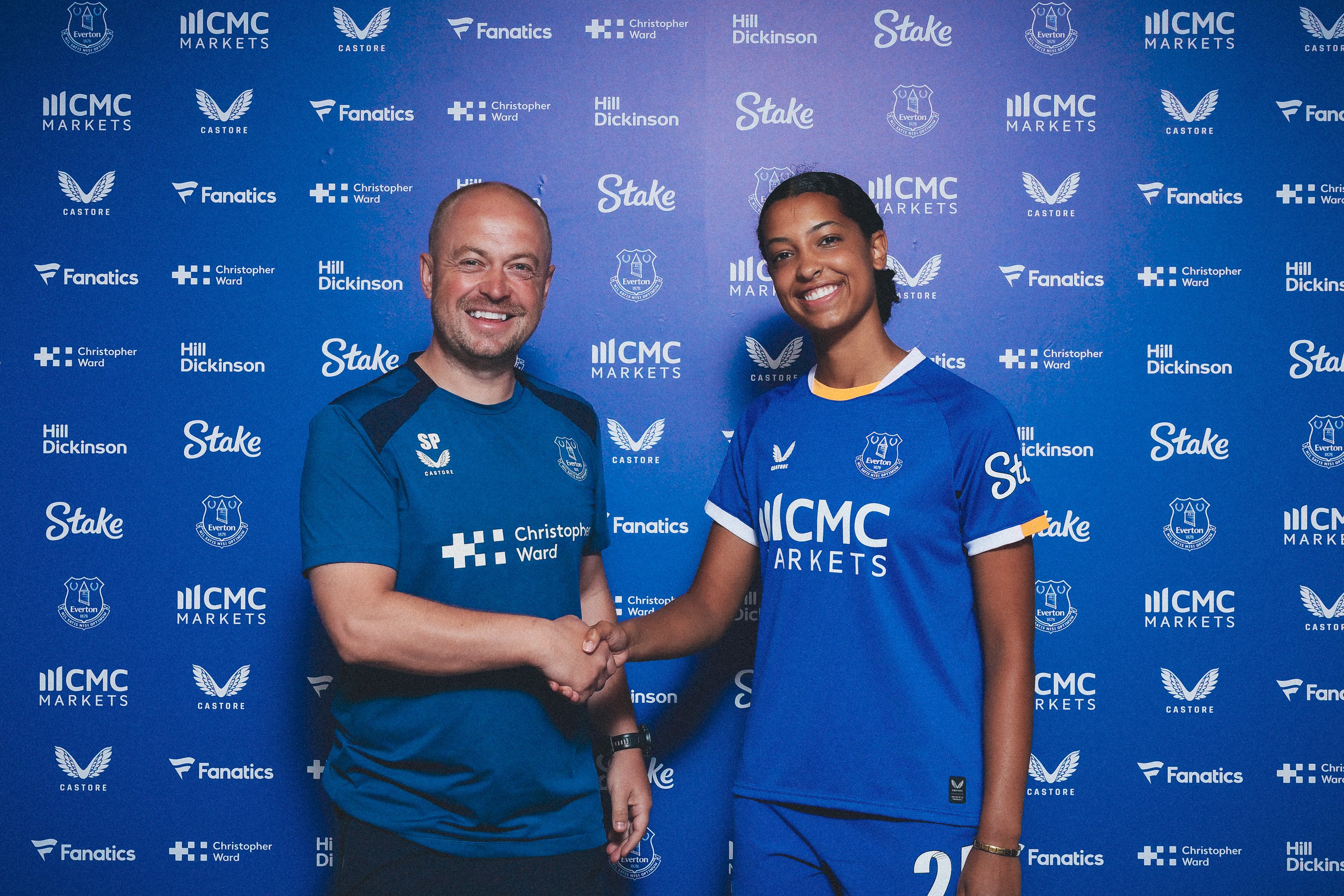 Everton Sign 21-Year-Old Liverpool Defender