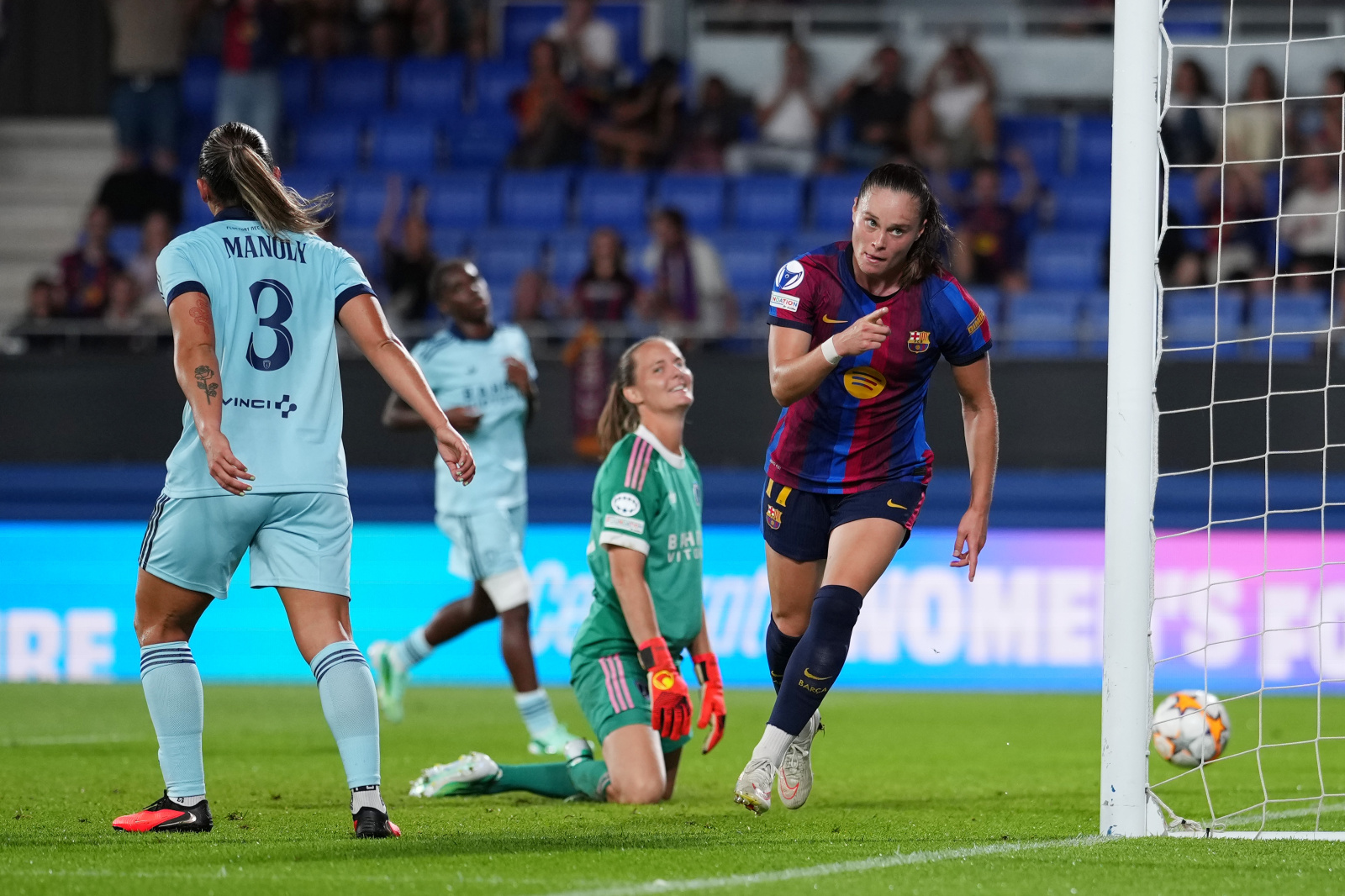 Women’s Champions League round-up: Lyon score eight as Arsenal and Chelsea start with wins