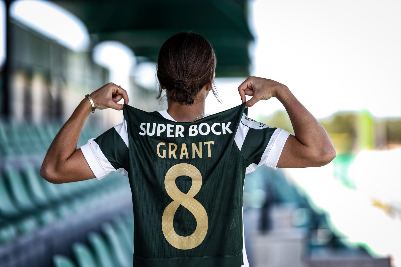 Ruby Grant signs for Sporting CP from Bayer Leverkusen