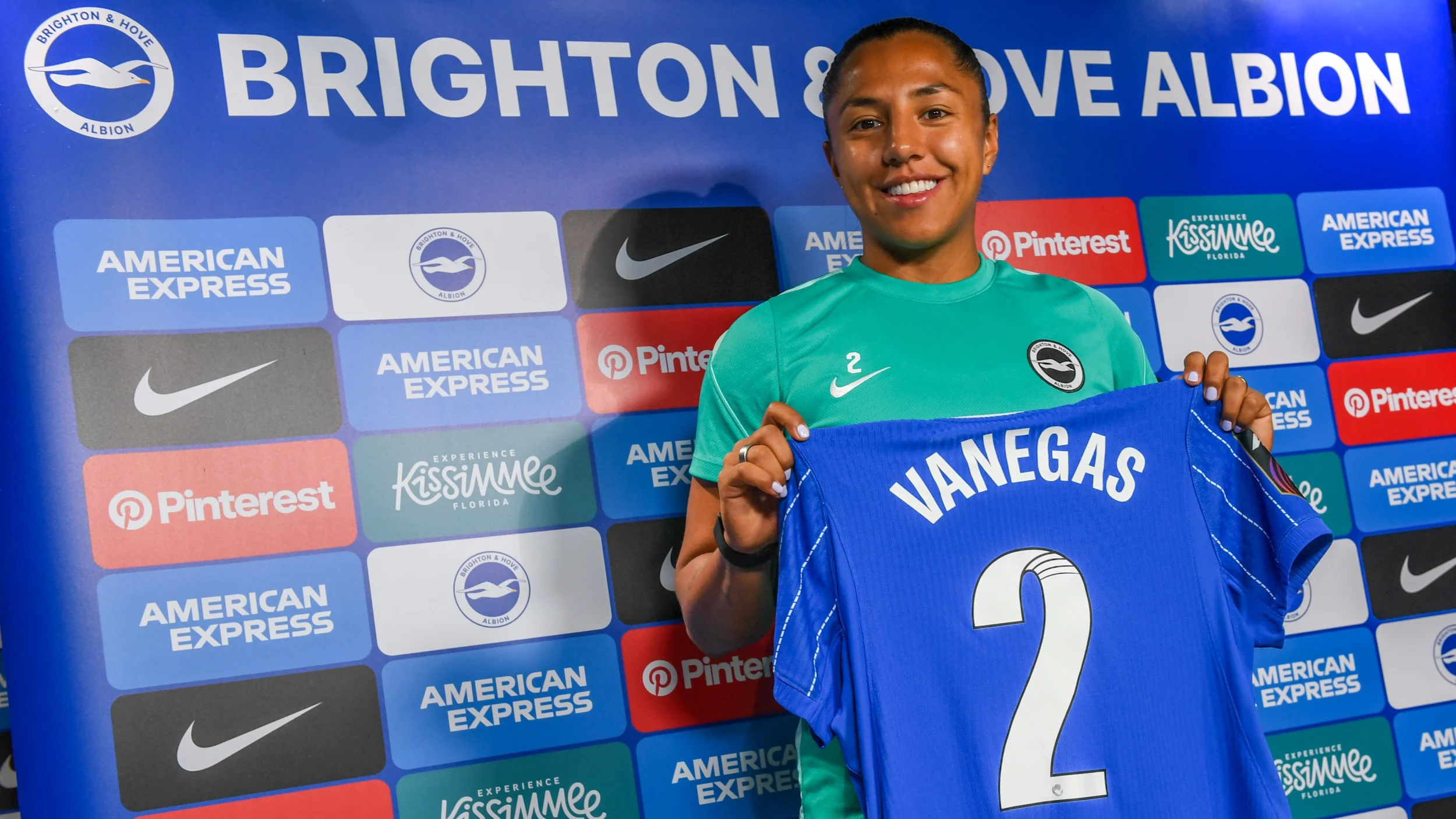 Colombian International Signs New Long-Term Contract With Brighton