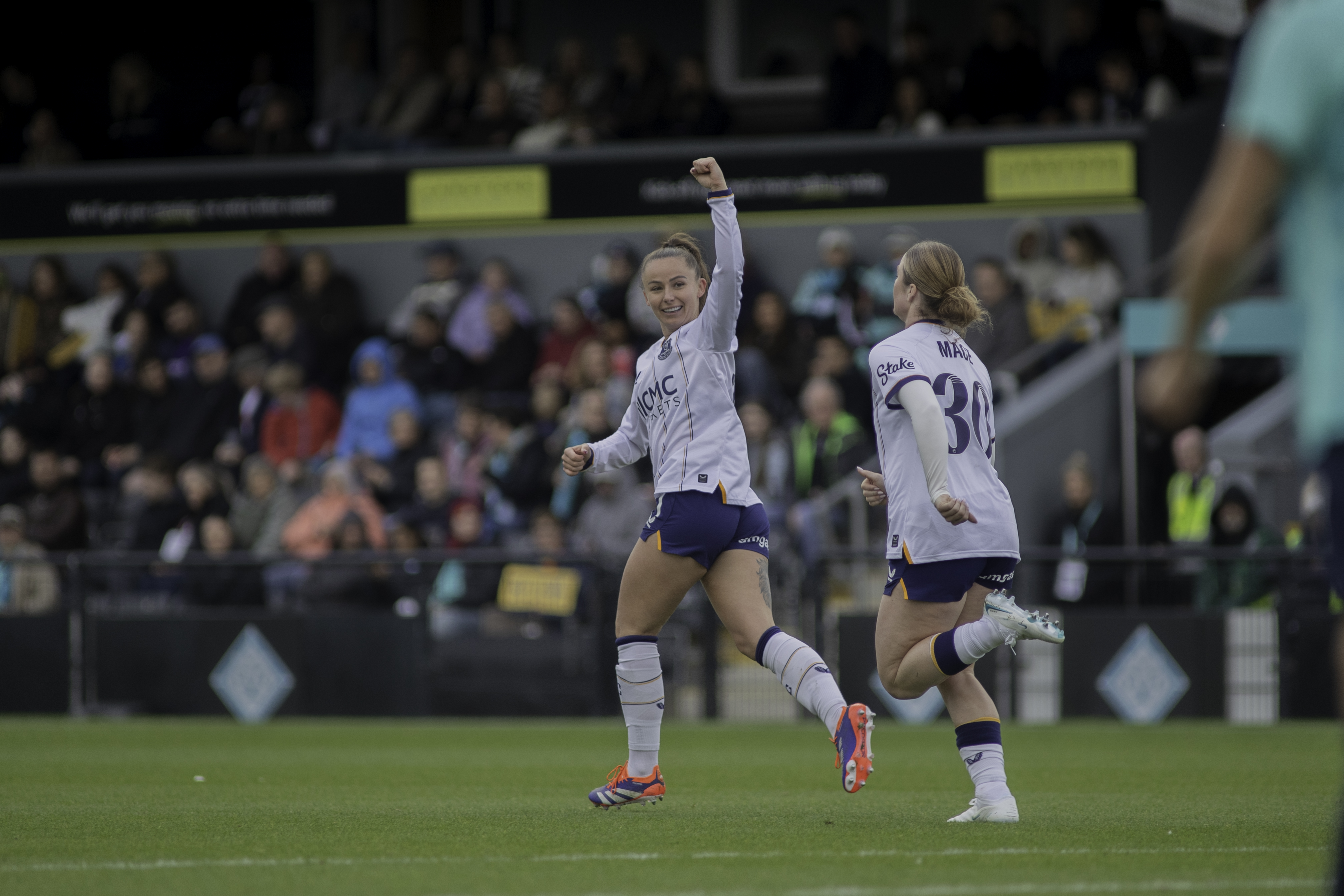 London City Lionesses 2-1 Everton: Cascarino and Godfrey Secure Hard-Fought WSL Victory